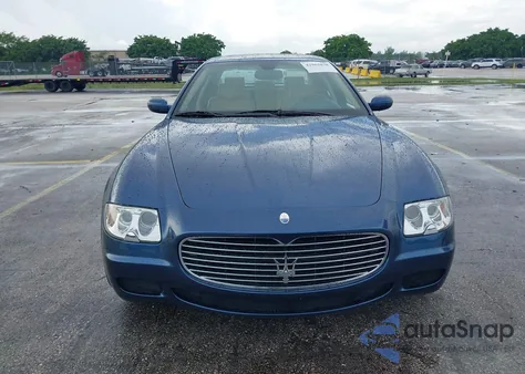 2005 Maserati Quattroporte z USA, uszkodzony, nr VIN ZAMCE39A950020326